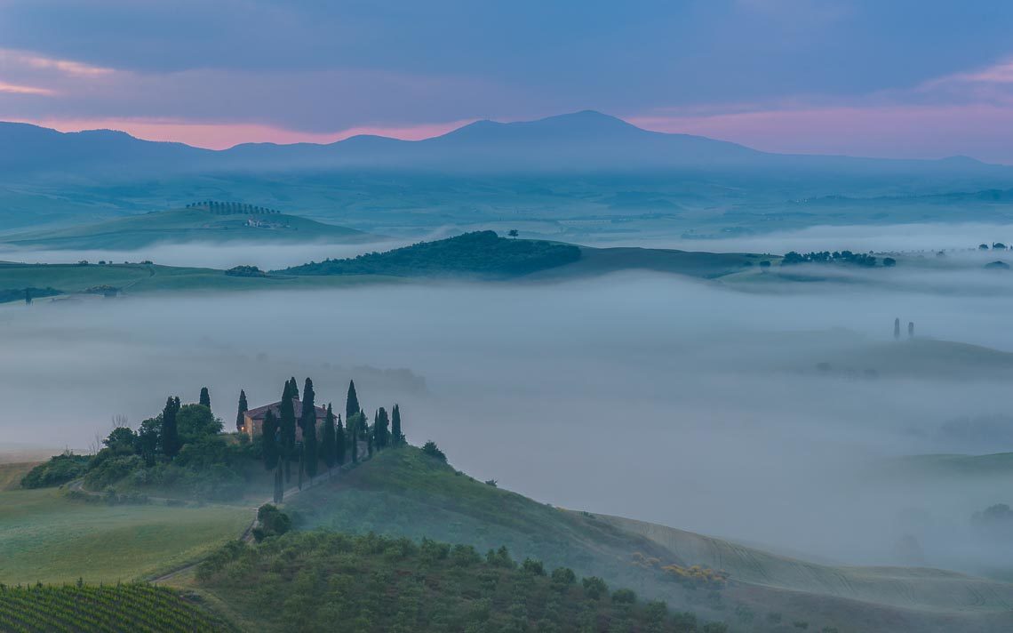 Val Orcia Toscana Nikon School Workshop Paesaggio Notturna Via Lattea Startrail 00075