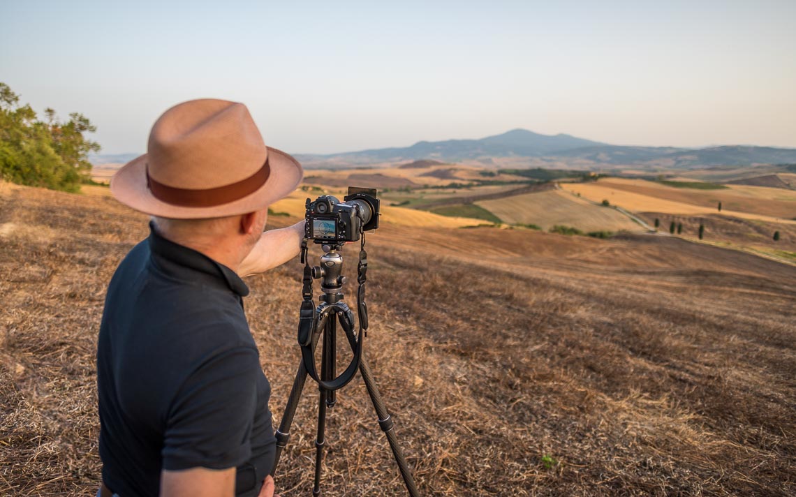 Val Orcia Toscana Nikon School Workshop Paesaggio Notturna Via Lattea Startrail 00059