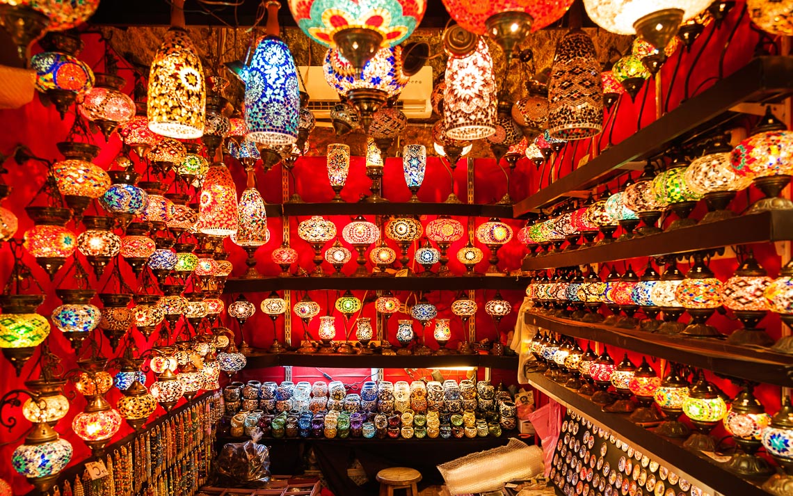 Bazaar: Lamps And Lanterns