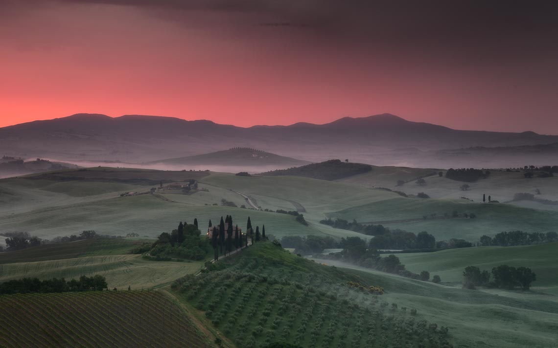 Val Orcia Toscana Nikon School Workshop Paesaggio Notturna Via Lattea Startrail 00080