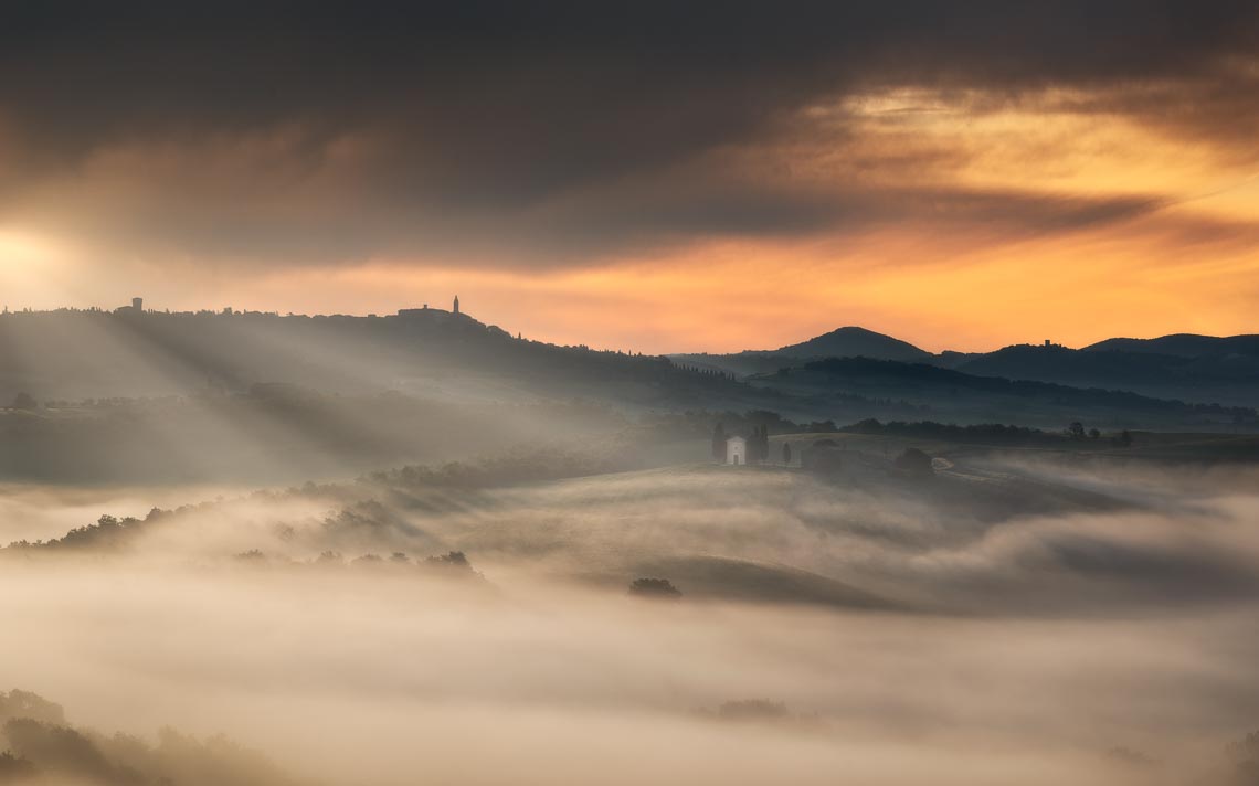 Val Orcia Toscana Nikon School Workshop Paesaggio Notturna Via Lattea Startrail 00087