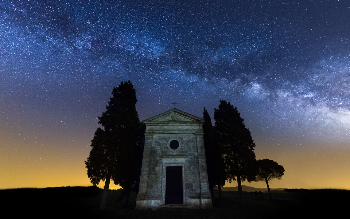 Val Orcia Toscana Nikon School Workshop Paesaggio Notturna Via Lattea Startrail 00004